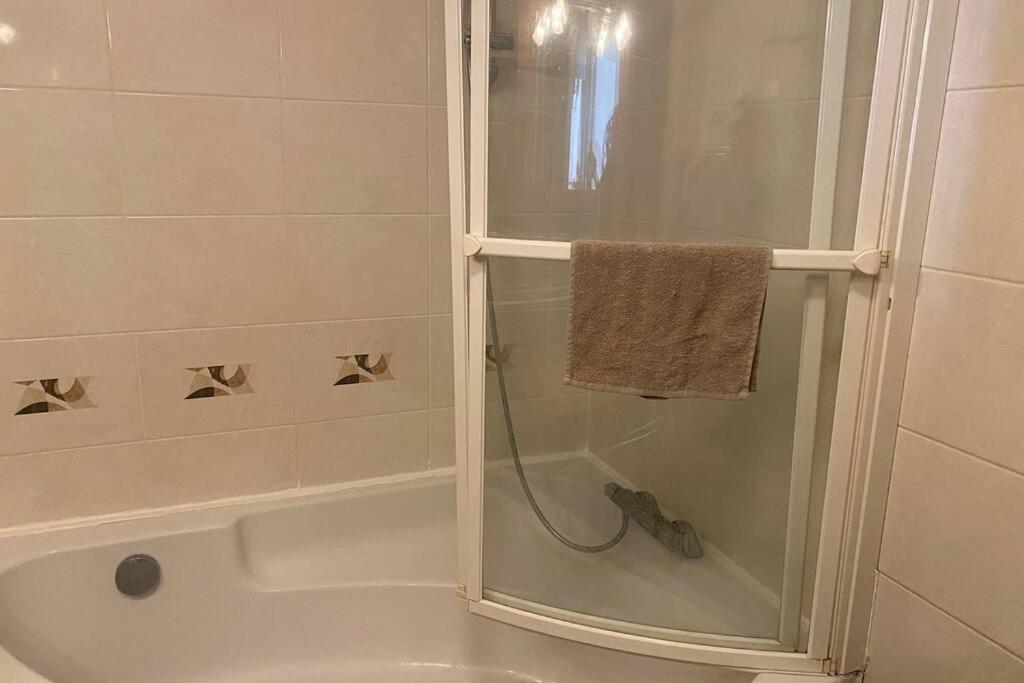 Appartement Avec Jardin Au Pied Du Centre-Ville カーン エクステリア 写真